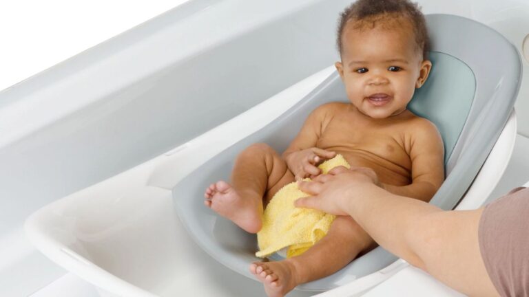 Do I Need A Baby Bathtub? Reasons You Need a Baby Tub Now