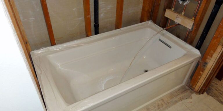 Fiberglass Bathtub Replacement Guide for Homeowners